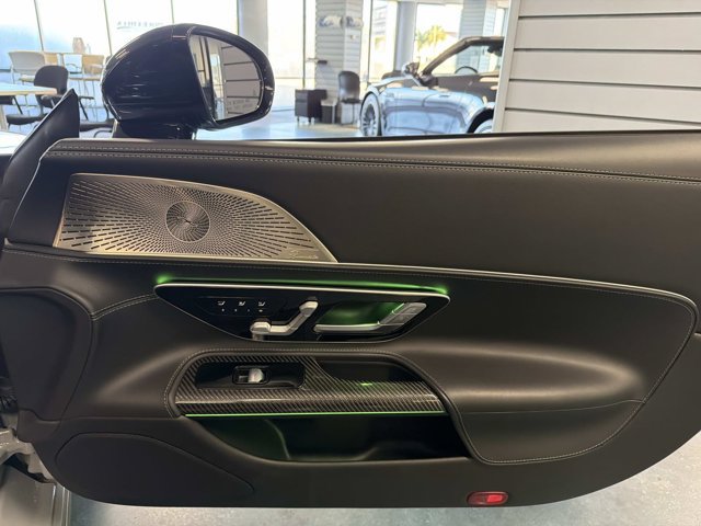 Used 2022 Mercedes-Benz SL 63 AMG 4MATIC image 15
