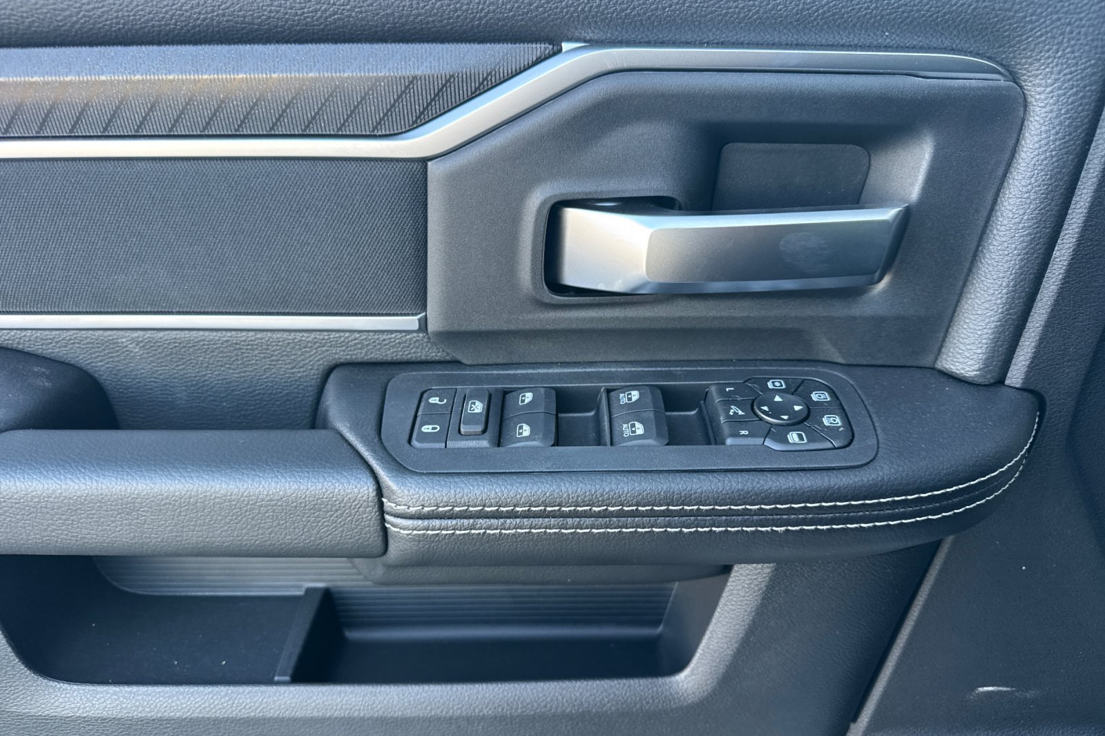 New 2027 RAM 2500 Big Horn AWD/4WD image 10