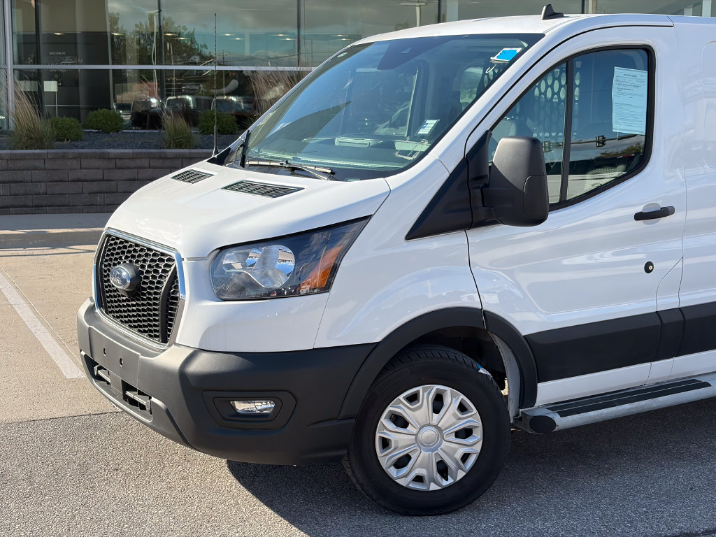 Used 2025 Ford Transit 250 Low Roof w/ Exterior Upgrade Package RWD image 2