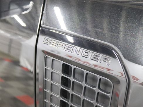 Used 2022 Land Rover Defender 110 X-Dynamic HSE image 11