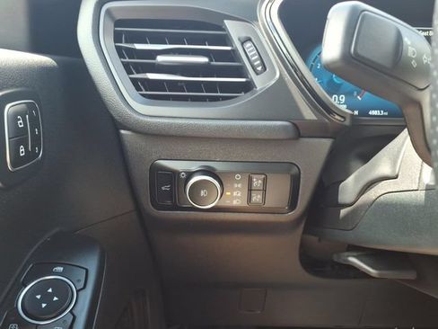 Certified 2024 Ford Escape ST-Line Elite AWD/4WD image 13