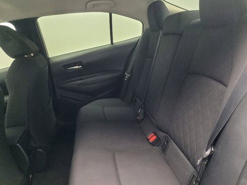 Used 2020 Toyota Corolla LE image 18