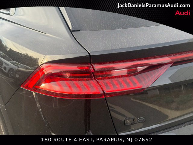 Used 2023 Audi Q8 Premium Plus AWD/4WD image 15