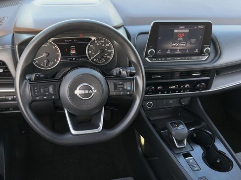 Used 2023 Nissan Rogue SV image 13