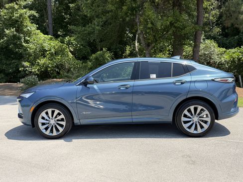 Used 2026 Buick Envista Avenir FWD image 36
