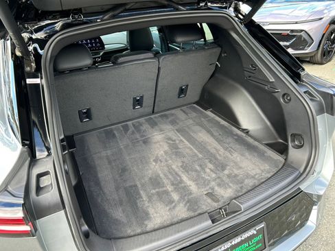 Used 2024 Chevrolet Equinox EV RS image 59