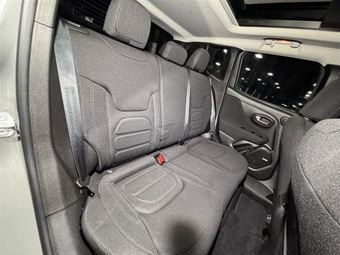 Used 2021 Jeep Renegade Latitude w/ Sun & Sound Group image 12