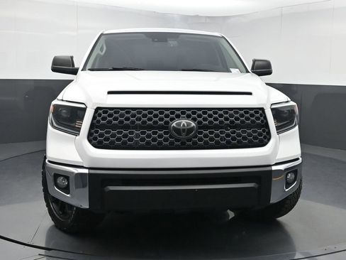 Used 2020 Toyota Tundra SR5 w/ SR5 Upgrade Package AWD/4WD image 37