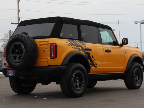 Used 2021 Ford Bronco Badlands image 7