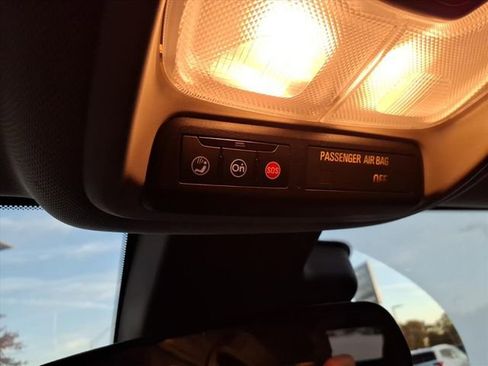 Used 2023 Buick Encore GX Select image 36