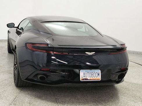 Used 2017 Aston Martin DB11 V12 RWD image 4