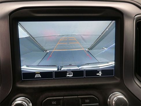 Used 2021 GMC Sierra 1500 SLT image 32