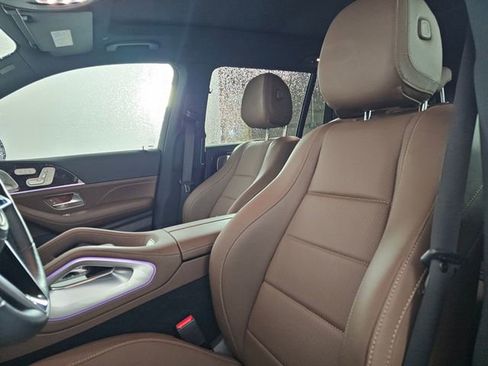 Used 2025 Mercedes-Benz GLS 450 4MATIC image 27