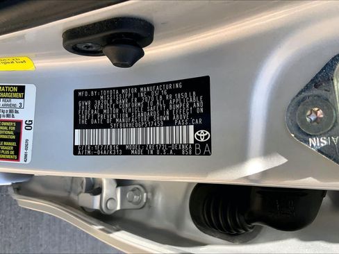 Used 2016 Toyota Corolla LE FWD image 30