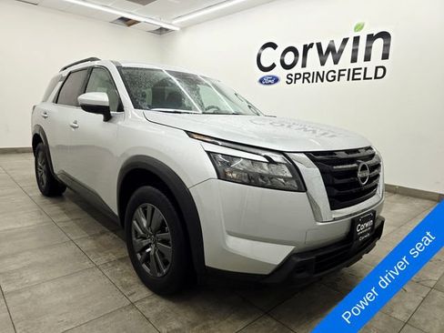 Used 2025 Nissan Pathfinder SV FWD image 6