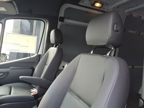 New 2026 Mercedes-Benz Sprinter 2500 image 13