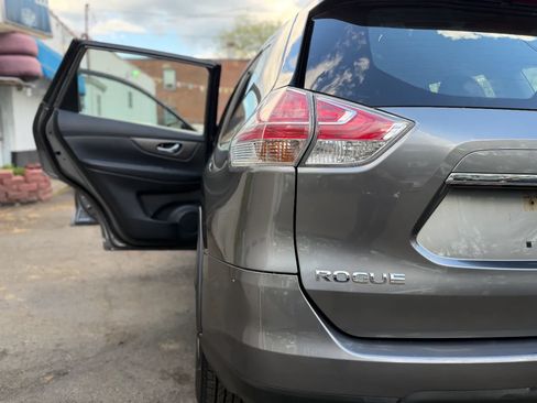 Used 2016 Nissan Rogue S AWD/4WD image 43