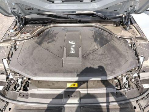 Used 2024 BMW i5 eDrive40i w/ M Sport Package image 71