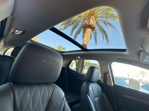 Certified 2023 Buick Envision Avenir image 18