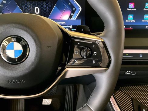 Used 2025 BMW X3 xDrive30i image 23