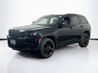 Used 2023 Jeep Grand Cherokee Altitude