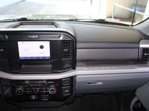 Used 2025 Ford F450 XLT image 28