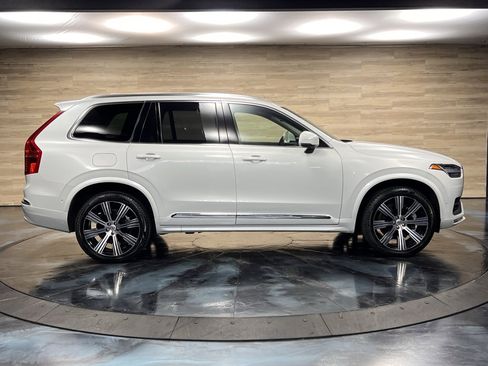 Used 2024 Volvo XC90 B6 Ultimate w/ Protection Package Premier image 16