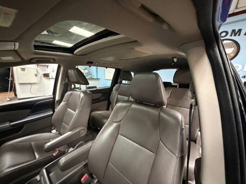 Used 2016 Honda Odyssey Touring Elite image 24