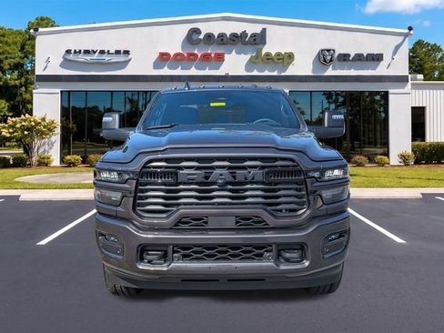 New 2026 RAM 3500 Big Horn AWD/4WD image 9