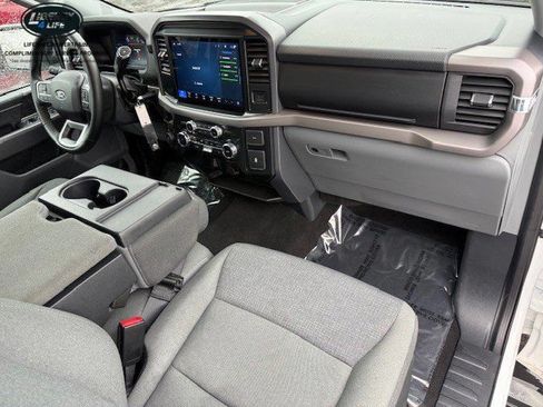 Used 2025 Ford F150 XLT w/ Equipment Group 301A Standard AWD/4WD image 16