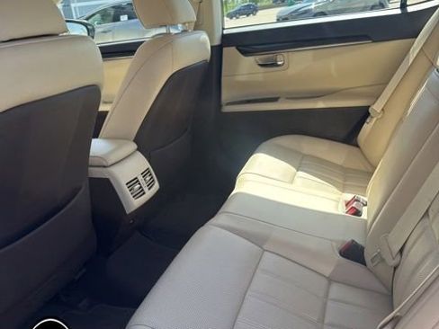 Used 2018 Lexus ES 350 w/ Luxury Package w/Wood Trim FWD image 10