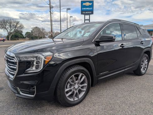 Certified 2024 GMC Terrain SLT image 1