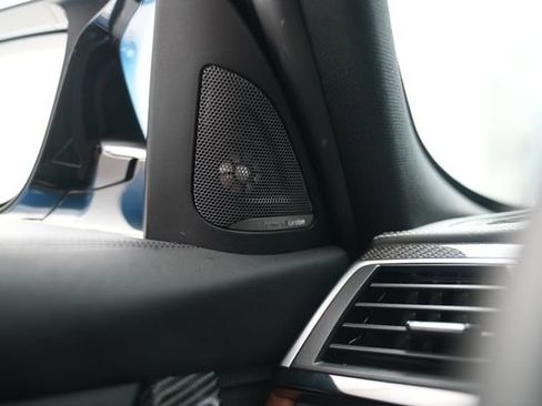 Used 2017 BMW M3 RWD image 51