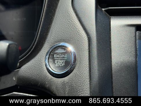 Used 2018 Ford Fusion SE w/ Equipment Group 201A FWD image 25