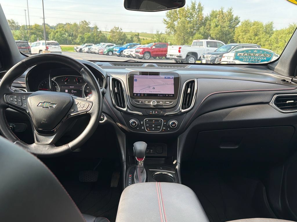 Certified 2022 Chevrolet Equinox RS w/ RS Leather Package AWD/4WD image 11