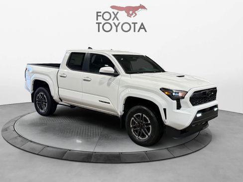 New 2025 Toyota Tacoma TRD Sport image 7