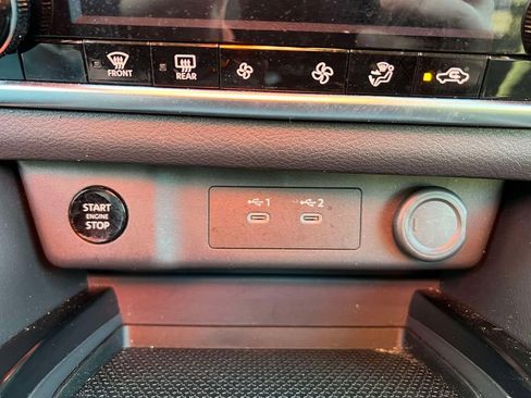 Certified 2025 Nissan Rogue SV image 29