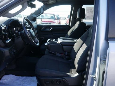 Used 2022 Chevrolet Silverado 1500 RST w/ Z71 Off-Road Package image 2