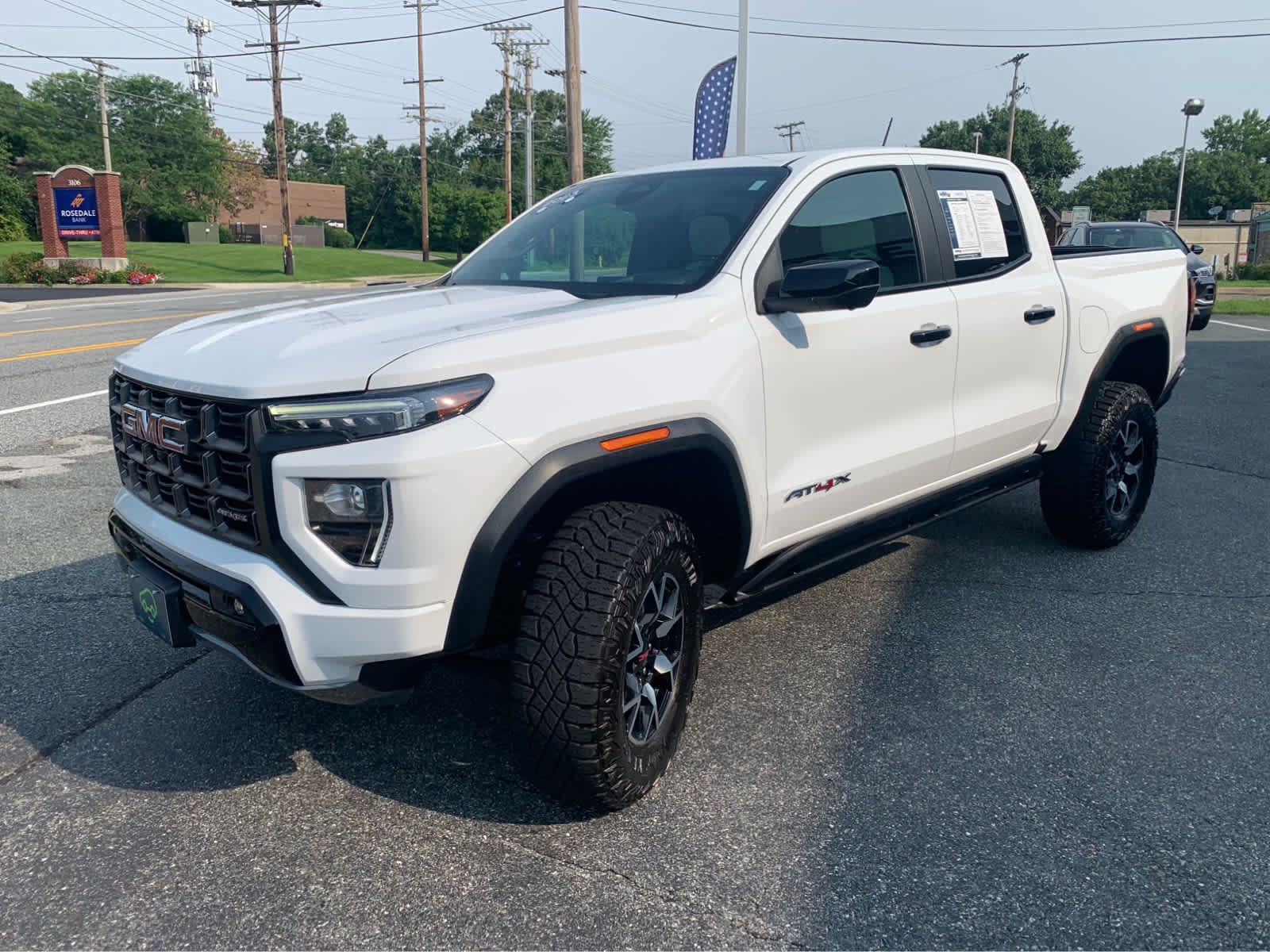 Used 2023 GMC Canyon AT4X AWD/4WD image 3