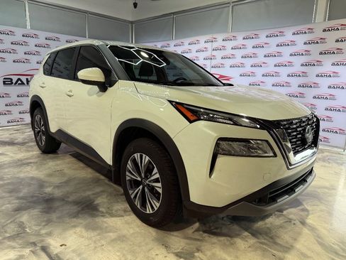 Used 2023 Nissan Rogue SV image 5