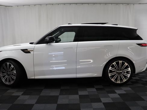 New 2025 Land Rover Range Rover Sport Dynamic SE image 5