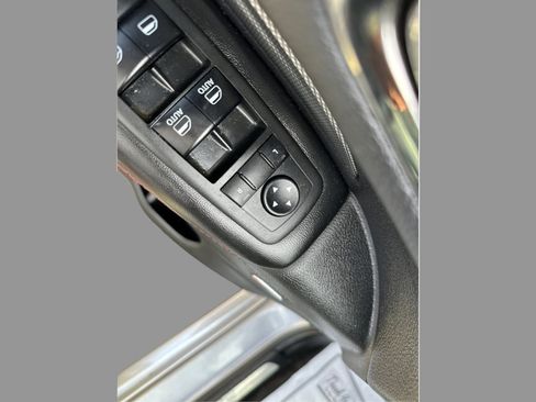 Used 2018 Dodge Durango GT w/ Premium Group AWD/4WD image 33