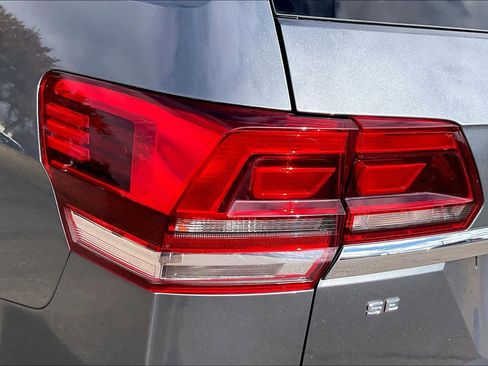 Used 2019 Volkswagen Atlas SE w/ Towing Package image 28