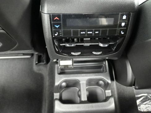 New 2025 Jeep Grand Cherokee L Limited w/ Black Appearance Package image 32