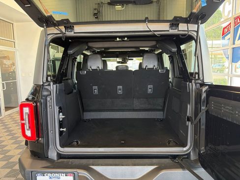 Used 2025 Ford Bronco Outer Banks AWD/4WD image 12