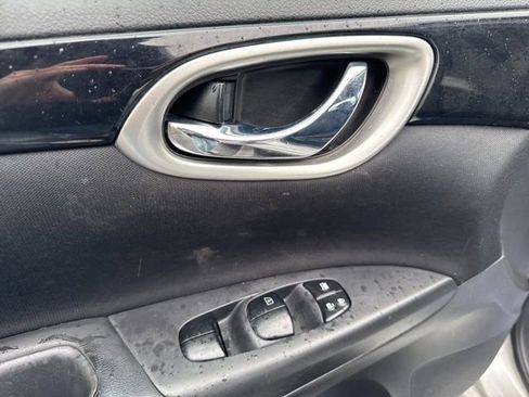Used 2019 Nissan Sentra SV FWD image 20