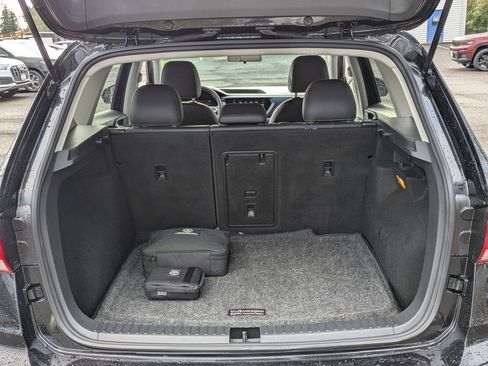 Used 2022 Volkswagen Taos SE image 28