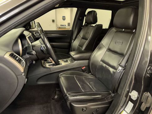 Used 2016 Jeep Grand Cherokee Overland AWD/4WD image 15