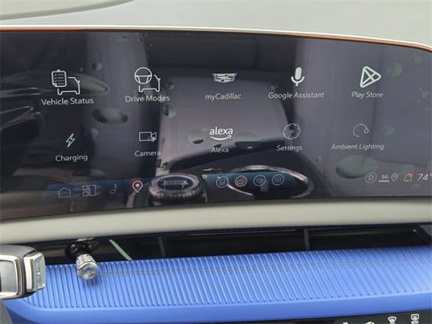 New 2025 Cadillac Optiq Luxury 1 image 25