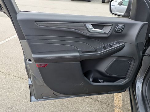 New 2026 Ford Escape Platinum w/ Premium Technology Package image 15